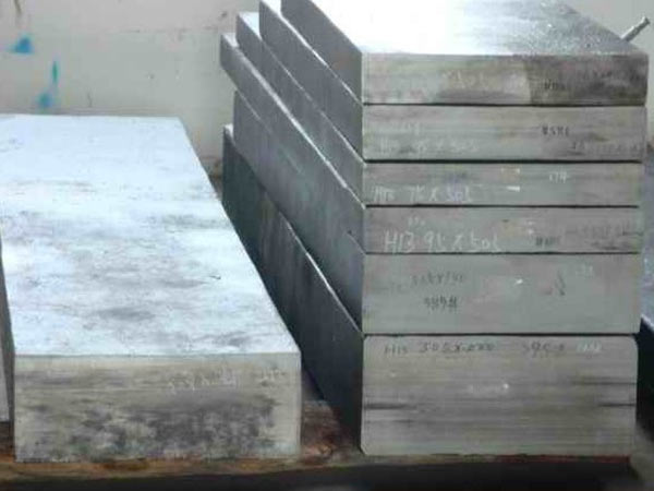 1C22，  210M15，冲裁模具   